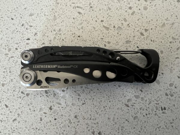 Black Skeletool CX Fibercore with Combo Blade in the closed position