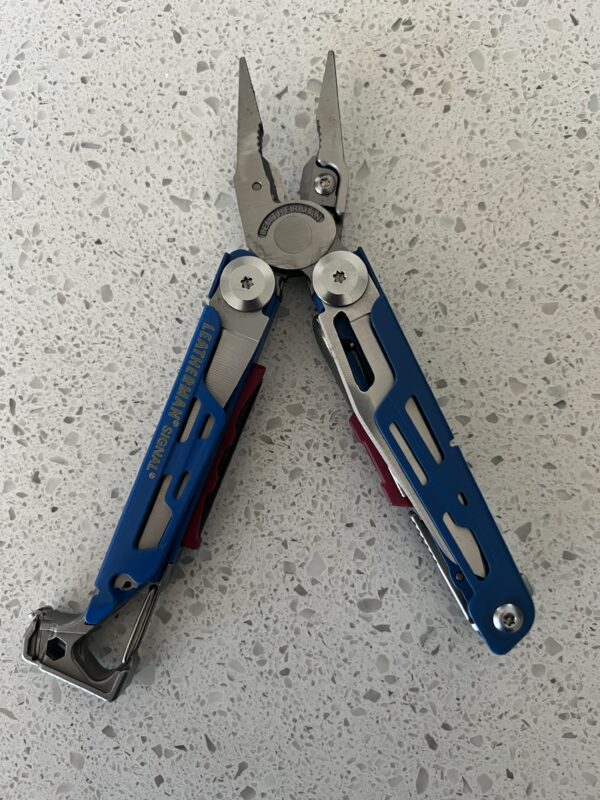 Leatherman Signal - Blue - Image 2