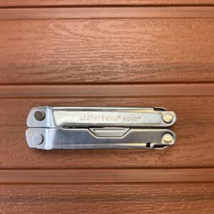 Leatherman Bond Stainless Steel, closed position