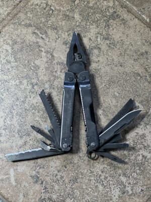 Black Leatherman Supertool 300