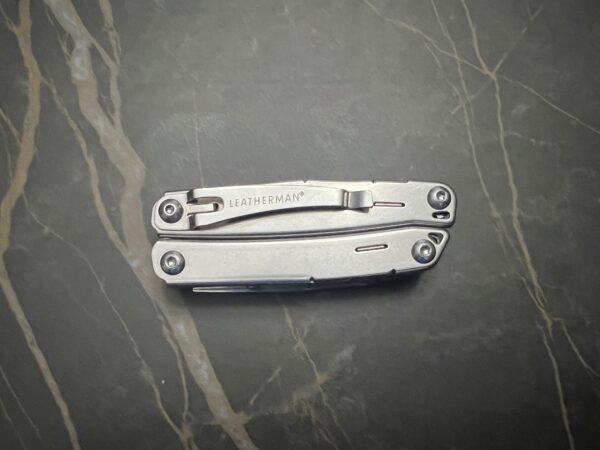 Leatherman Sidekick Closed Back