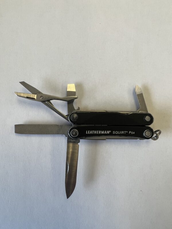 Leatherman Squirt PS4 - Black - Tools Open Side 1